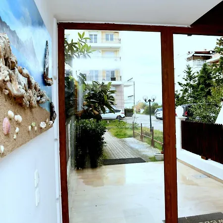 Studio On The With Private Garden Apartment Agia Triada (Thessaloniki)