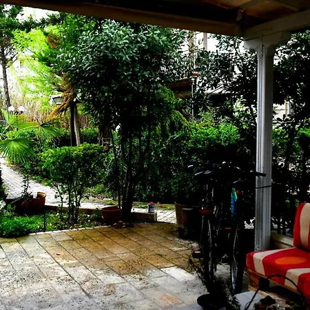 Studio On The With Private Garden