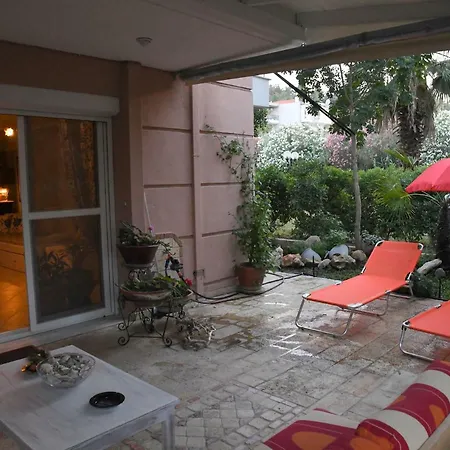 Studio On The With Private Garden Apartment Agia Triada (Thessaloniki)
