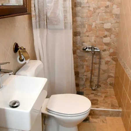 Apartment Studio On The With Private Garden Agia Triada (Thessaloniki)